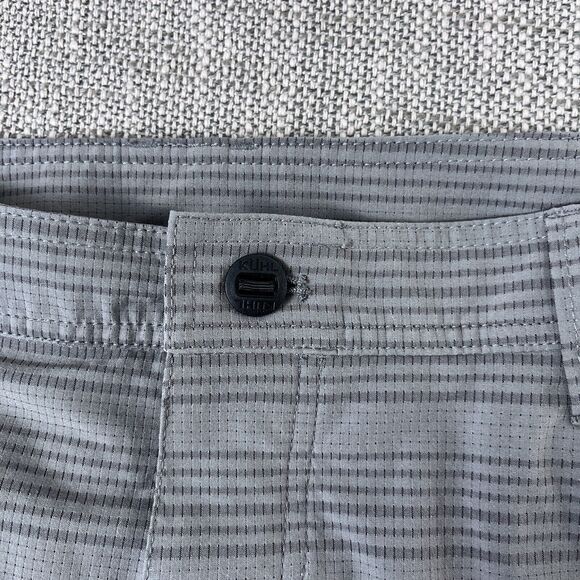 Kuhl Upriser Shorts Mens 38x9.5 Gray Striped Breathable Performance Outdoors - Picture 5 of 11
